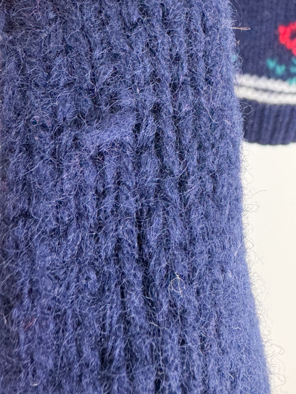 Vtg Woolrich Pure Virgin Wool Dog Sweater Navy Blue Sheepdog Floral Knit XL - Picture 12 of 13